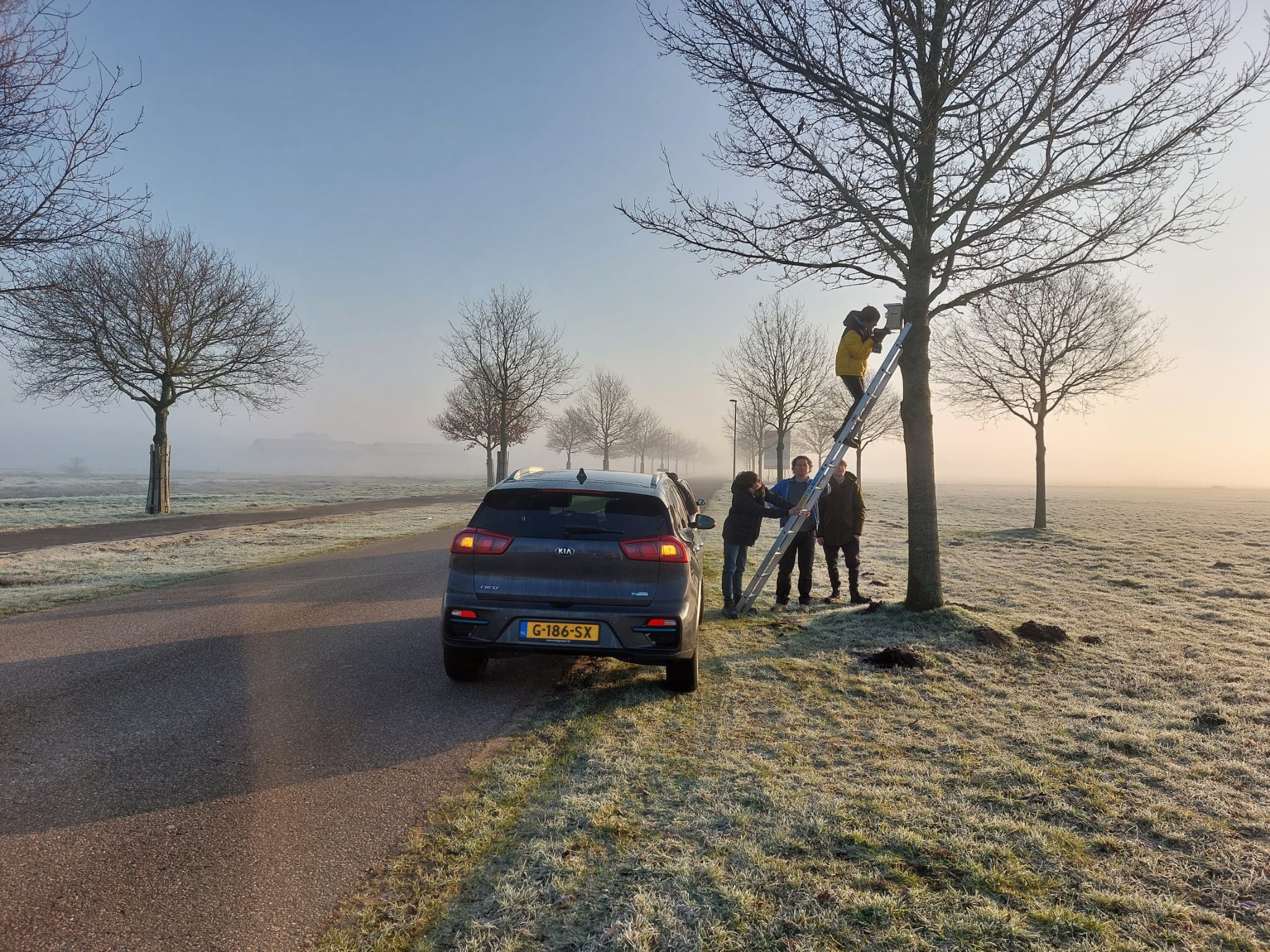 Nestkastjes hangen op Eeserwold